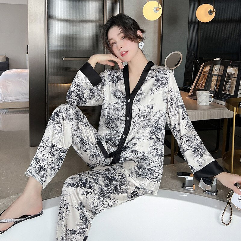 QSROCIO NEW Women's Pajamas Set Luxury Style Painting Print Sleepwear Satin Silky Touch Homewear V Neck Nightie Casual Home Suit