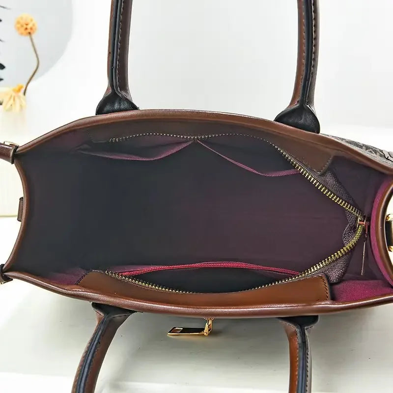 High-End Large Capacity Women's Handbag Stylish Shoulder Bag for Middle-Aged Mothers Trendy Neutral Minimalist Style PU Leather