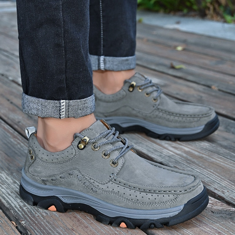 New Large Size Men's Shoes Genuine Leather Flats Men Loafers High Quality Outdoor Men Sneakers Breathable Male Casual Shoes