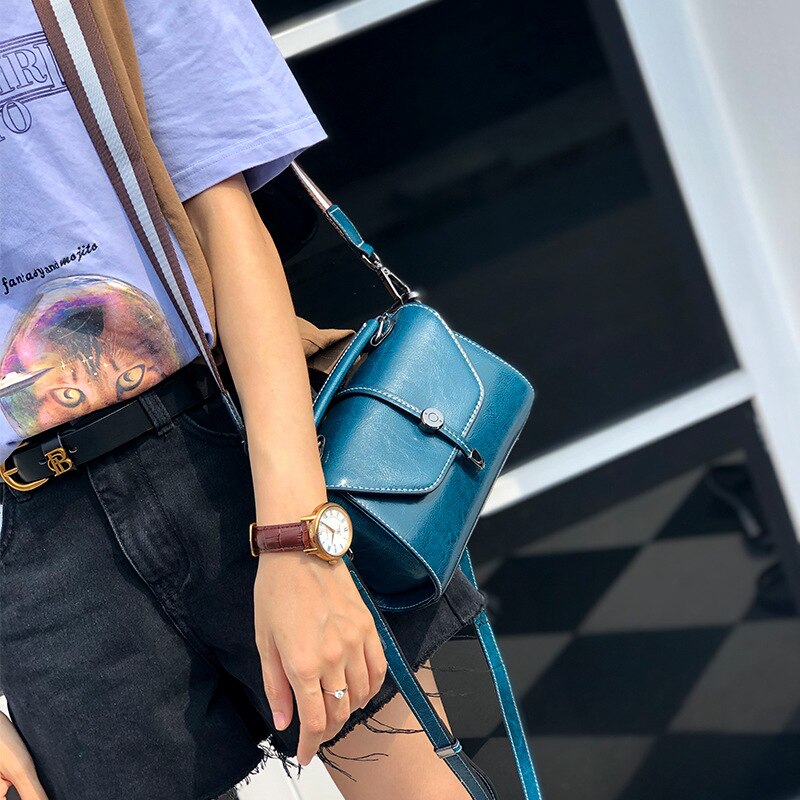 Small Leather Bag Women's 2022 Fashion Handbag Shoulder Bag Ladies Cowhide Purse Messenger Crossbody Bag Simple and Versatile